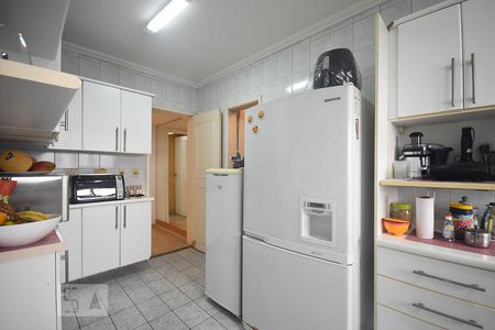 Apartamento à venda com 142m², 4 quartos e 4 vagas Apartamento à venda com 142m², 4 quartos e 4 vagasCozinha