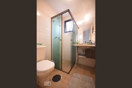 Apartamento à venda com 142m², 4 quartos e 4 vagas Apartamento à venda com 142m², 4 quartos e 4 vagasBanheiro Suíte 1