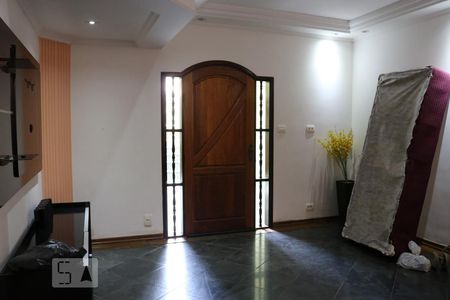 Sala 1 de casa à venda com 3 quartos, 670m² em Parque Fongaro, São Paulo