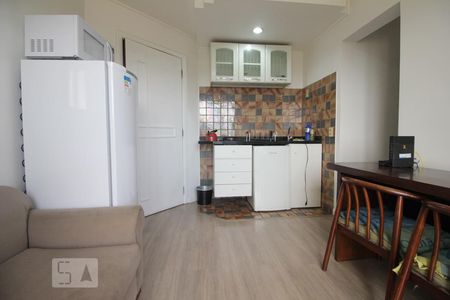 Sala e cozinha de apartamento à venda com 1 quarto, 40m² em Paraíso do Morumbi, São Paulo
