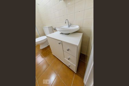 Banheiro de apartamento para alugar com 1 quarto, 55m² em Centro, Campinas