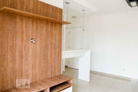 Sala de apartamento para alugar com 2 quartos, 65m² em Usina Piratininga, São Paulo