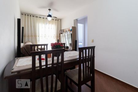 Sala de apartamento à venda com 3 quartos, 53m² em São Pedro, Osasco