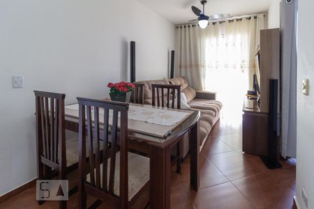 Sala de apartamento à venda com 3 quartos, 53m² em São Pedro, Osasco