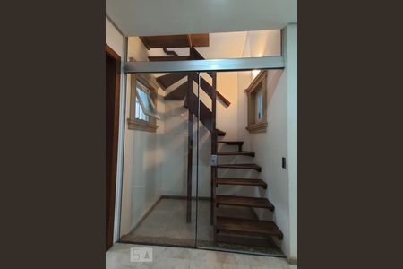 Escada de casa à venda com 4 quartos, 250m² em Campestre, São Leopoldo