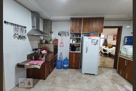 Cozinha de casa à venda com 4 quartos, 250m² em Campestre, São Leopoldo