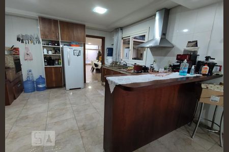 Cozinha de casa à venda com 4 quartos, 250m² em Campestre, São Leopoldo