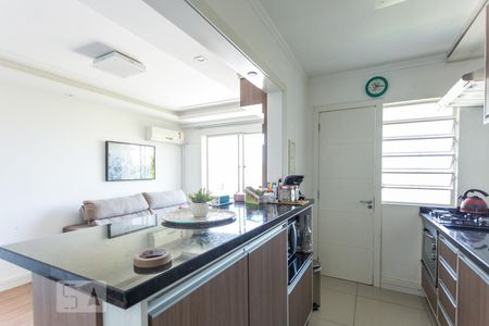 Cozinha de apartamento à venda com 1 quarto, 47m² em Medianeira, Porto Alegre