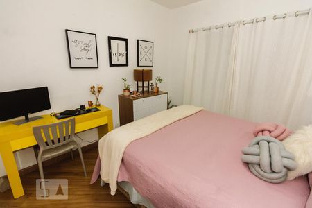 Quarto 02 de apartamento para alugar com 2 quartos, 80m² em Vila Hamburguesa, São Paulo
