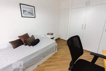 Quarto 01 de apartamento à venda com 2 quartos, 80m² em Vila Hamburguesa, São Paulo