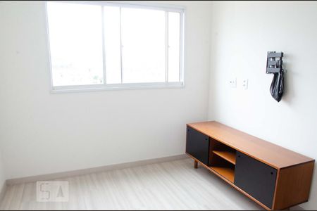 Sala de TV de apartamento para alugar com 2 quartos, 48m² em Jardim Modelo, São Paulo