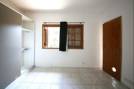 Quarto 1 de casa para alugar com 3 quartos, 120m² em Vila Cordeiro, São Paulo