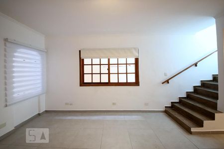 Sala de casa para alugar com 3 quartos, 120m² em Vila Cordeiro, São Paulo