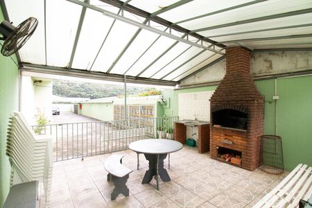 Apartamento à venda com 47m², 2 quartos e 1 vaga Apartamento à venda com 47m², 2 quartos e 1 vagaÁrea comum - Churrasqueira