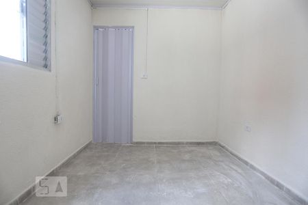 Quarto de casa para alugar com 1 quarto, 50m² em Bussocaba, Osasco