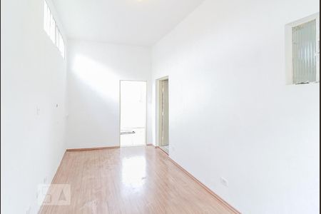 Sala 2 de casa para alugar com 2 quartos, 100m² em Vila Bonilha Nova, São Paulo