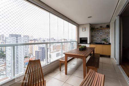 Varanda de apartamento à venda com 4 quartos, 140m² em Pinheiros, São Paulo