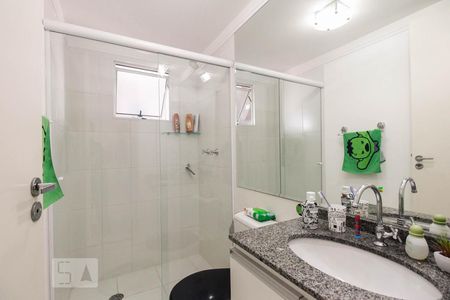 Banheiro  de apartamento para alugar com 3 quartos, 61m² em Vila Ema, São Paulo
