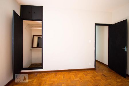 Quarto 1 de casa para alugar com 2 quartos, 70m² em Jardim Vergueiro, São Paulo