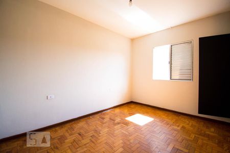 Quarto 1 de casa para alugar com 2 quartos, 70m² em Jardim Vergueiro, São Paulo