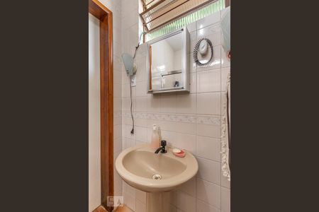 Banheiro da Suíte de casa à venda com 4 quartos, 550m² em Mário Quintana, Porto Alegre