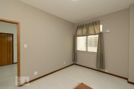QUARTO 2 de apartamento para alugar com 2 quartos, 50m² em Icaraí, Niterói