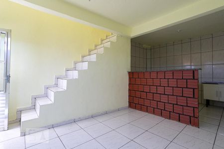 Sala de casa para alugar com 2 quartos, 75m² em Vila Iorio, São Paulo