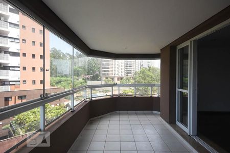 Varanda de apartamento à venda com 5 quartos, 364m² em Jardim Fonte do Morumbi, São Paulo