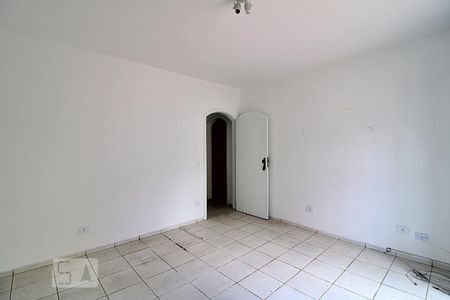 Quarto de casa para alugar com 3 quartos, 230m² em Vila Progredior, São Paulo