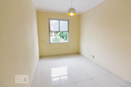 Apartamento para alugar com 75m², 2 quartos e sem vagaSala