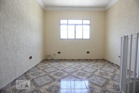 Sala de Tv de casa para alugar com 2 quartos, 75m² em Km 18, Osasco