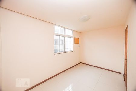 Quarto 1 de apartamento para alugar com 2 quartos, 52m² em Cubango, Niterói