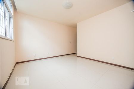 Sala de apartamento para alugar com 2 quartos, 52m² em Cubango, Niterói