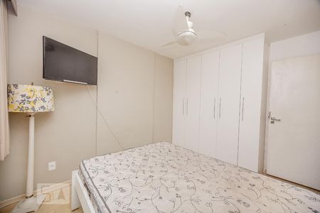 Quarto 1 de apartamento para alugar com 2 quartos, 70m² em Santa Rosa, Niterói