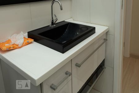 Banheiro de apartamento à venda com 2 quartos, 47m² em Vila Parque Jabaquara, São Paulo