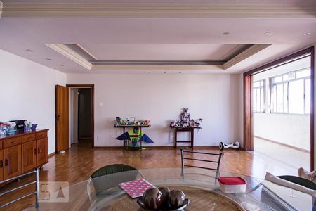 Sala Para Dois Ambientes de apartamento para alugar com 4 quartos, 270m² em Barro Preto, Belo Horizonte