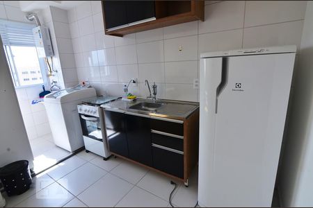 Cozinha de apartamento para alugar com 2 quartos, 40m² em Bom Retiro, São Paulo