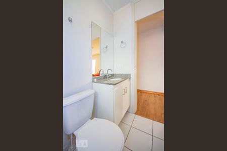 Apartamento à venda com 70m², 3 quartos e 2 vagas Apartamento à venda com 70m², 3 quartos e 2 vagasBanheiro 1