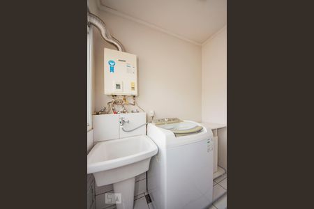 Apartamento à venda com 70m², 3 quartos e 2 vagas Apartamento à venda com 70m², 3 quartos e 2 vagasLavanderia