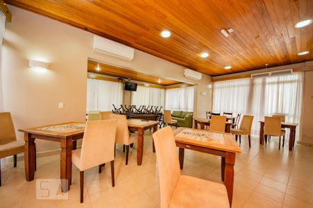 Apartamento à venda com 70m², 3 quartos e 2 vagas Apartamento à venda com 70m², 3 quartos e 2 vagasÁrea comum - Salão de festas