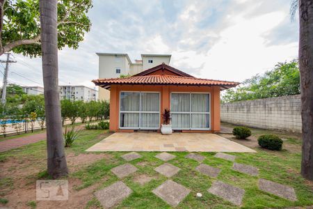 Apartamento à venda com 70m², 3 quartos e 2 vagas Apartamento à venda com 70m², 3 quartos e 2 vagasÁrea comum - Salão de festas