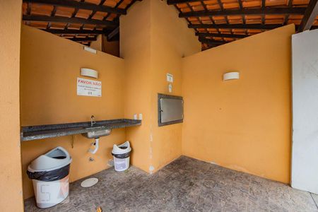Apartamento à venda com 70m², 3 quartos e 2 vagas Apartamento à venda com 70m², 3 quartos e 2 vagasÁrea comum - Churrasqueira 3