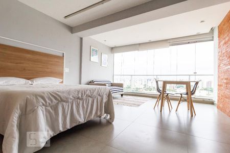 Sala / Quarto de kitnet/studio à venda com 1 quarto, 38m² em Brooklin Paulista, São Paulo