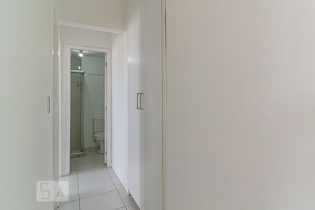 Corredor de apartamento para alugar com 2 quartos, 63m² em Jacarepaguá, Rio de Janeiro