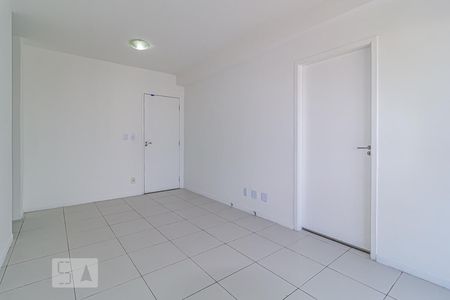 Sala de apartamento para alugar com 2 quartos, 63m² em Jacarepaguá, Rio de Janeiro