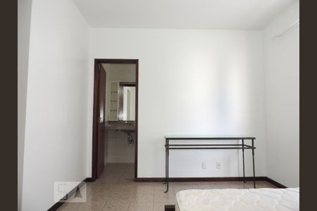 Suite 1 de apartamento para alugar com 3 quartos, 120m² em Córrego Grande, Florianópolis