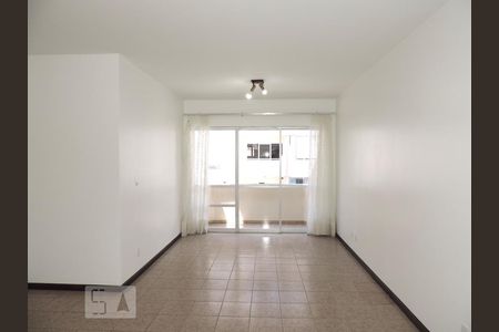 Sala de apartamento para alugar com 3 quartos, 120m² em Córrego Grande, Florianópolis