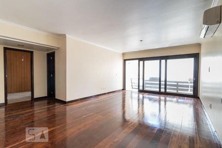 Sala de apartamento para alugar com 3 quartos, 142m² em Petrópolis, Porto Alegre