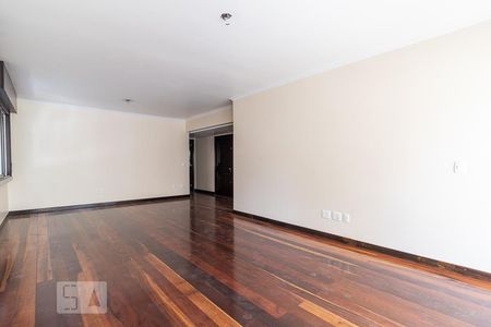 Sala de apartamento para alugar com 3 quartos, 142m² em Petrópolis, Porto Alegre