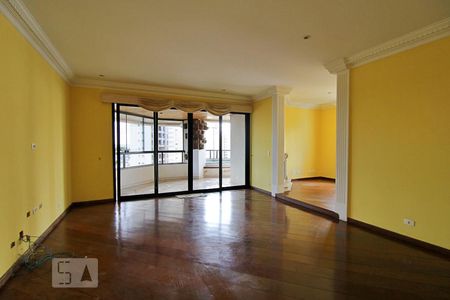 Sala de apartamento para alugar com 3 quartos, 240m² em Vila Andrade, São Paulo